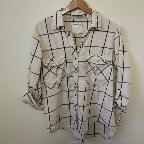 ZARA PLAID BUTTON UP - Picture 3 of 4